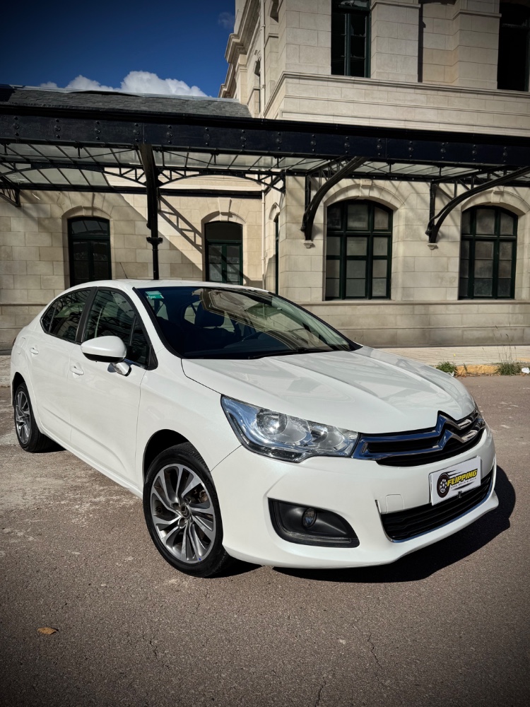 Citroën C4 Lounge — foto 8
