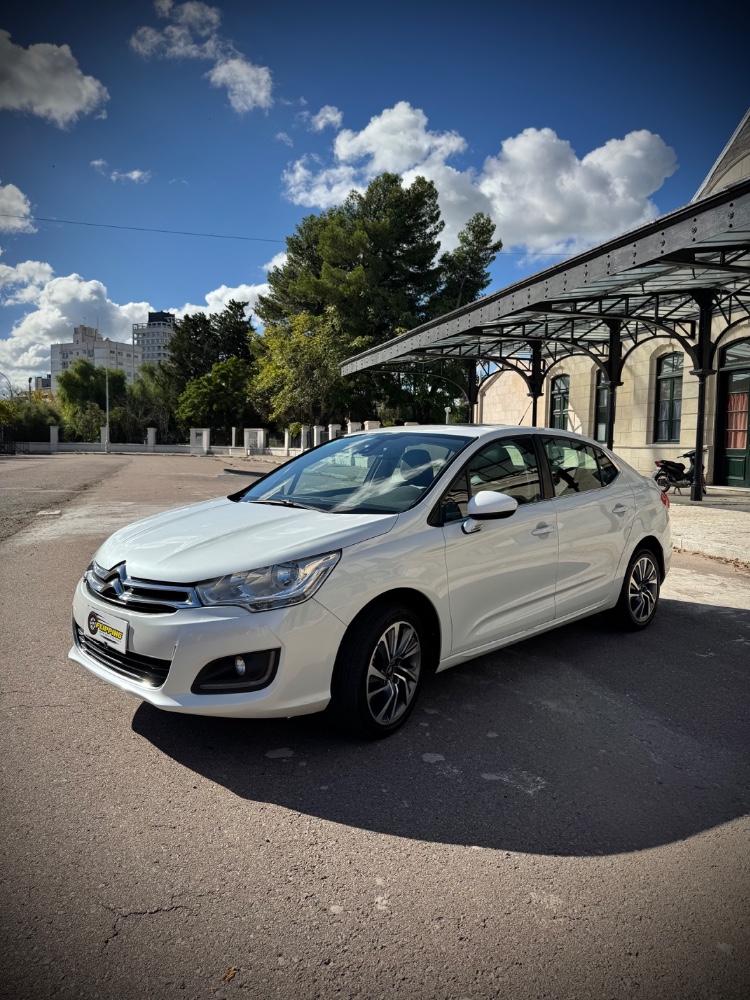 Citroën C4 Lounge — foto 9