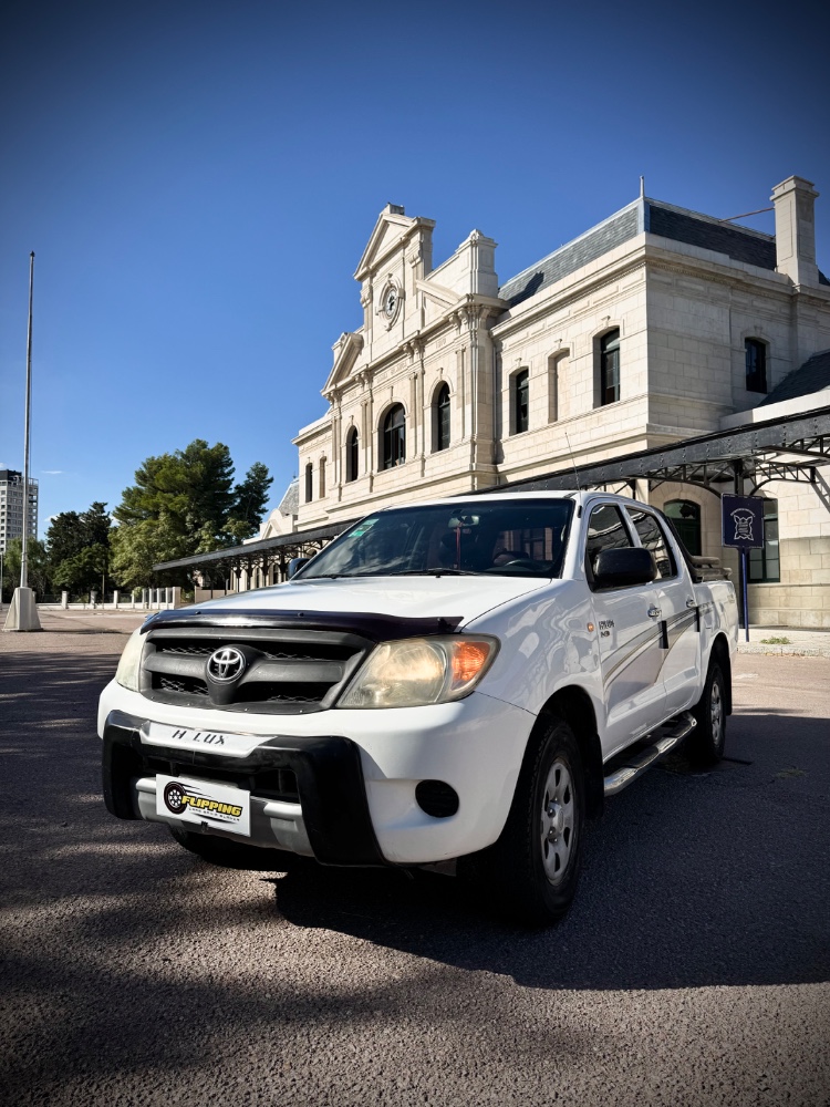 Toyota Hilux — foto 9