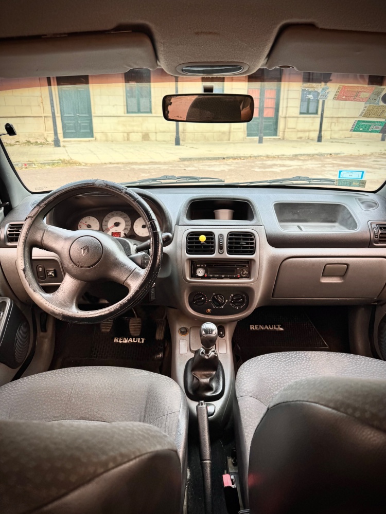 Renault clio — foto 4