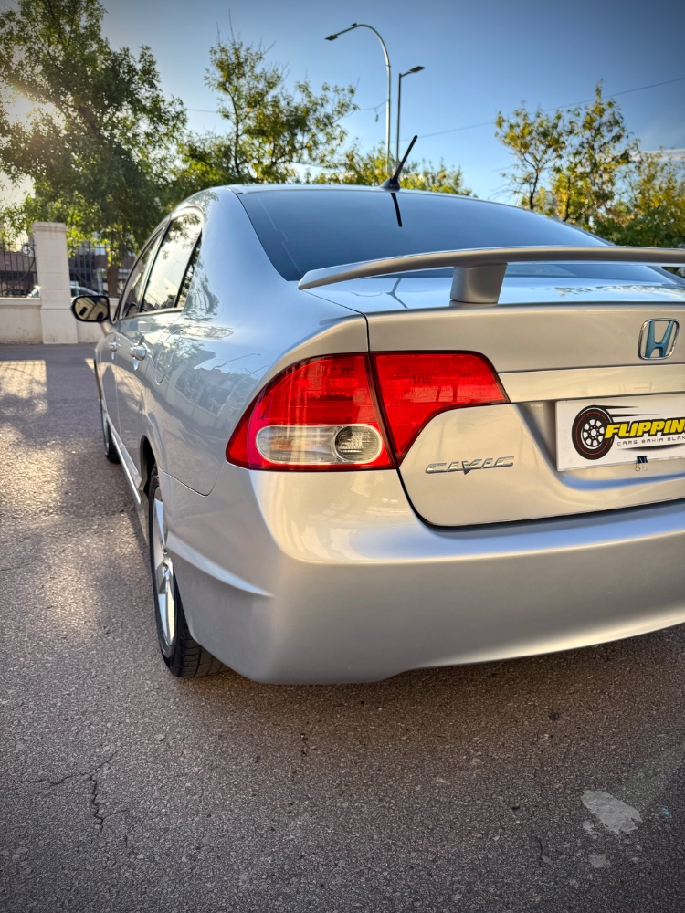 Honda Civic EXS — foto 4