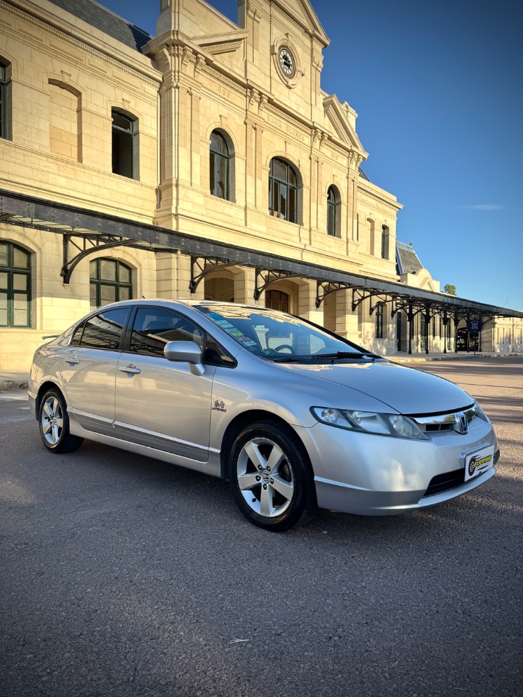 Honda Civic EXS — foto 6