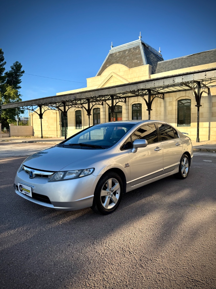 Honda Civic EXS — foto 7