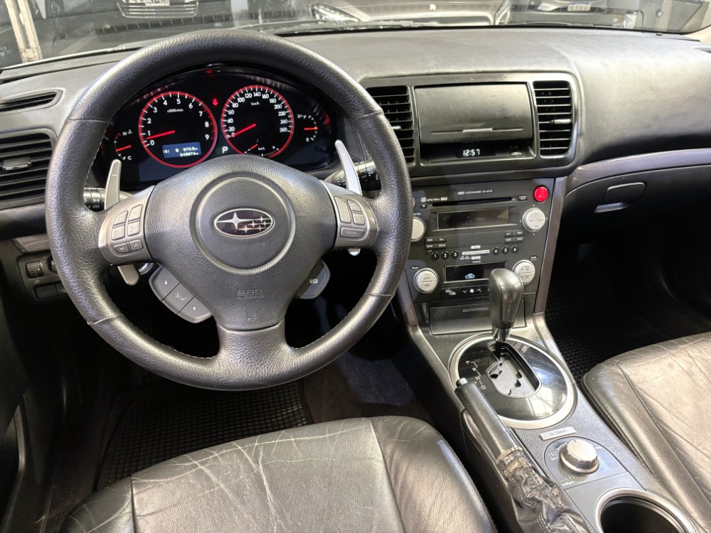 Subaru Outback 3.0 R — foto 10
