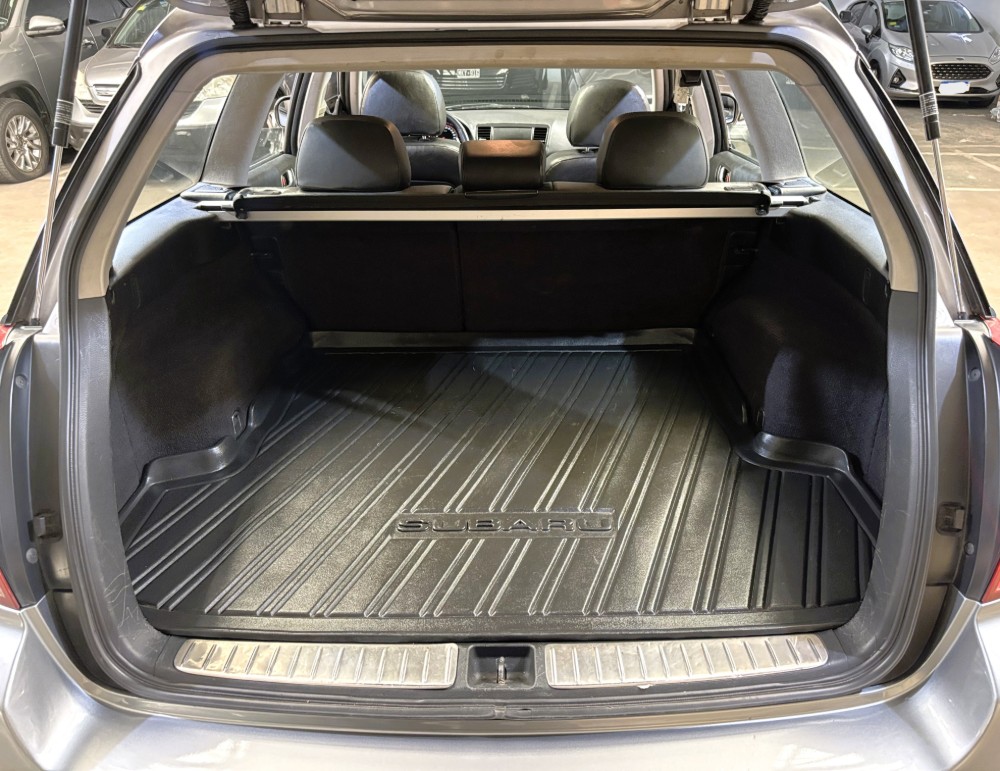 Subaru Outback 3.0 R — foto 16