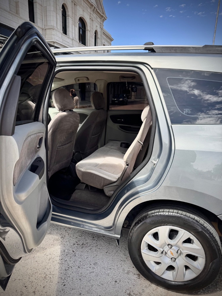 Chevrolet Spin LTZ — foto 5