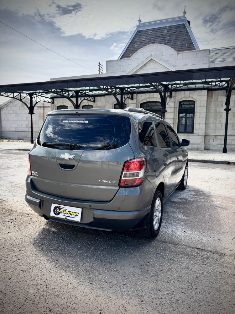 Chevrolet Spin LTZ — foto 7