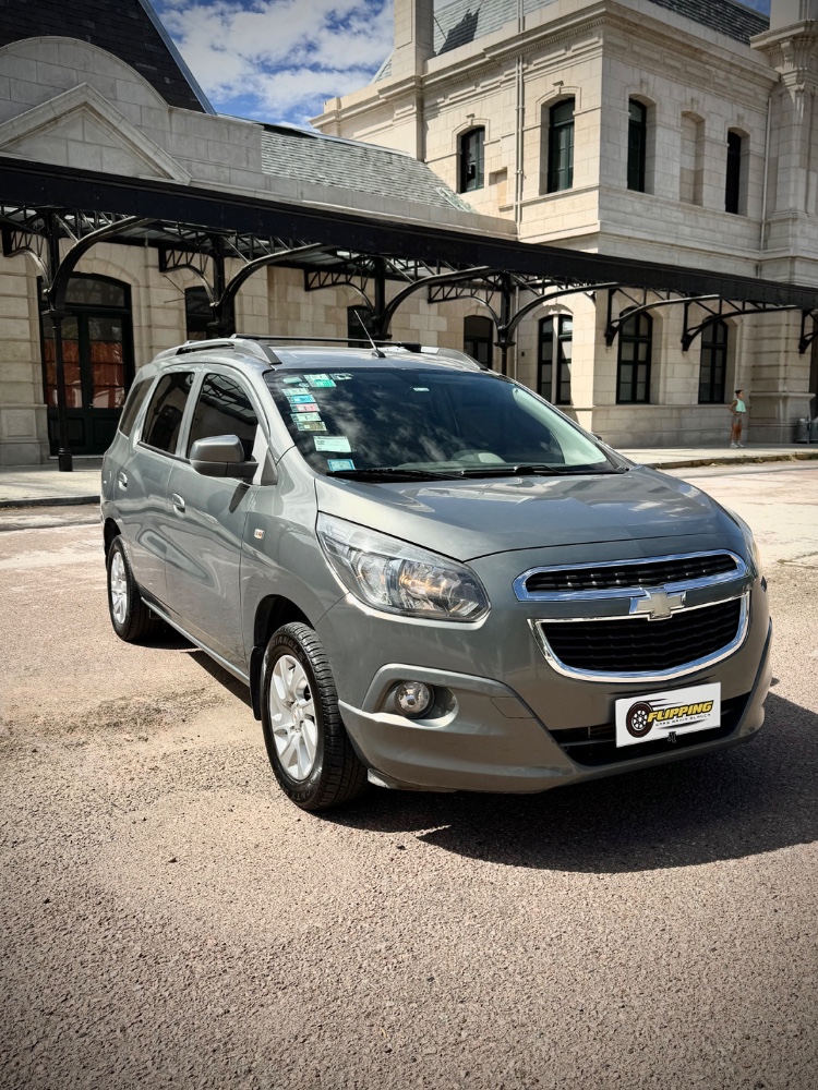 Chevrolet Spin LTZ — foto 10