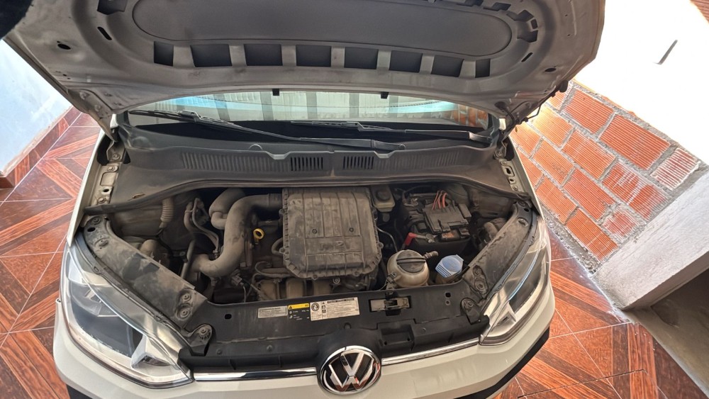 Volkswagen UP HIGH 1.0 5 PTAS — foto 3