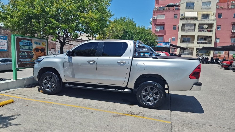 Toyota Hilux SRX  2.8 4X2 AT — foto 4