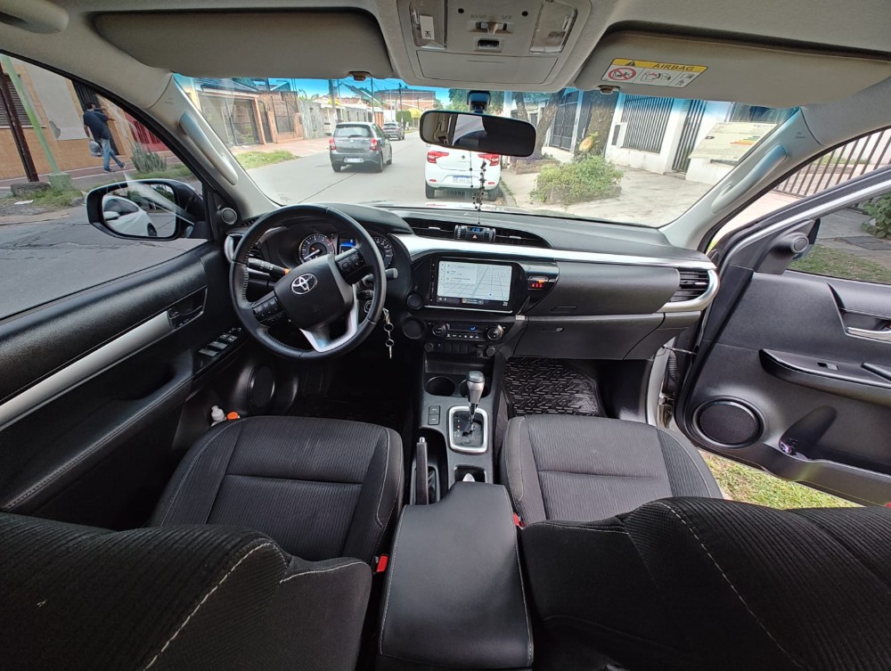 Toyota Hilux SRX  2.8 4X2 AT — foto 5