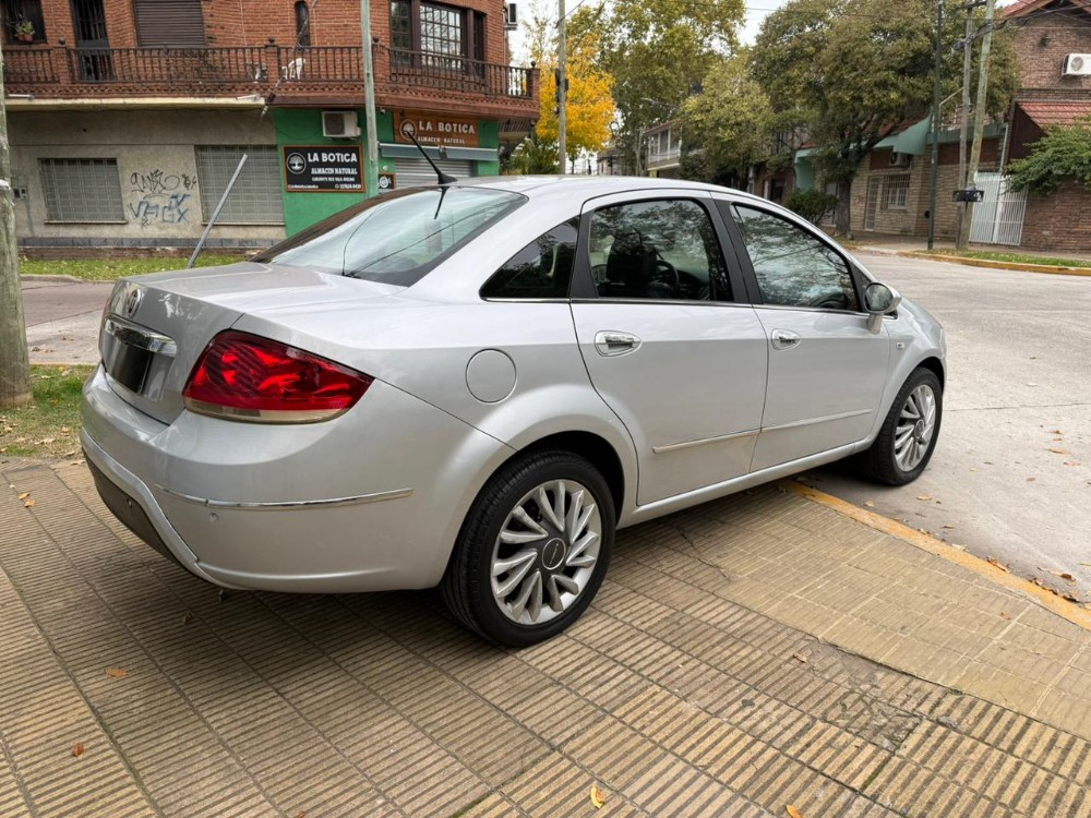 Fiat Linea Absolute 1.8 16v — foto 5