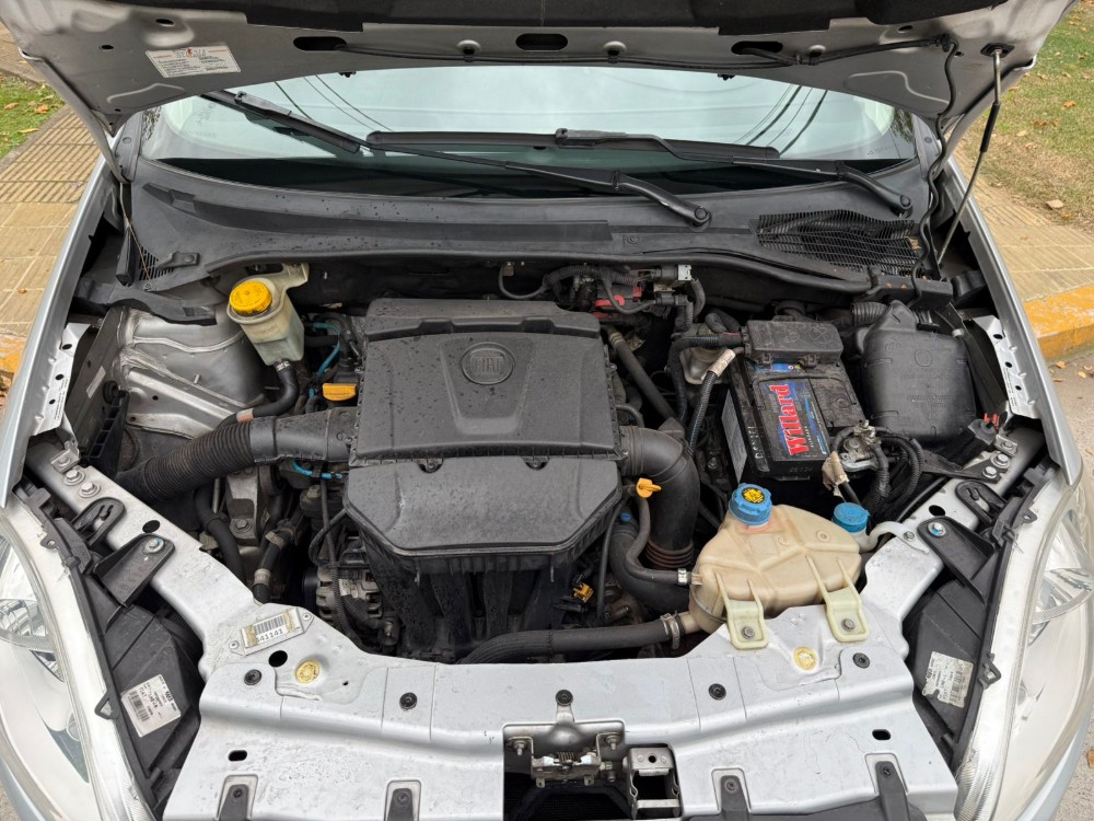 Fiat Linea Absolute 1.8 16v — foto 13