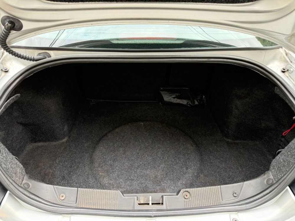 Fiat Linea Absolute 1.8 16v — foto 14
