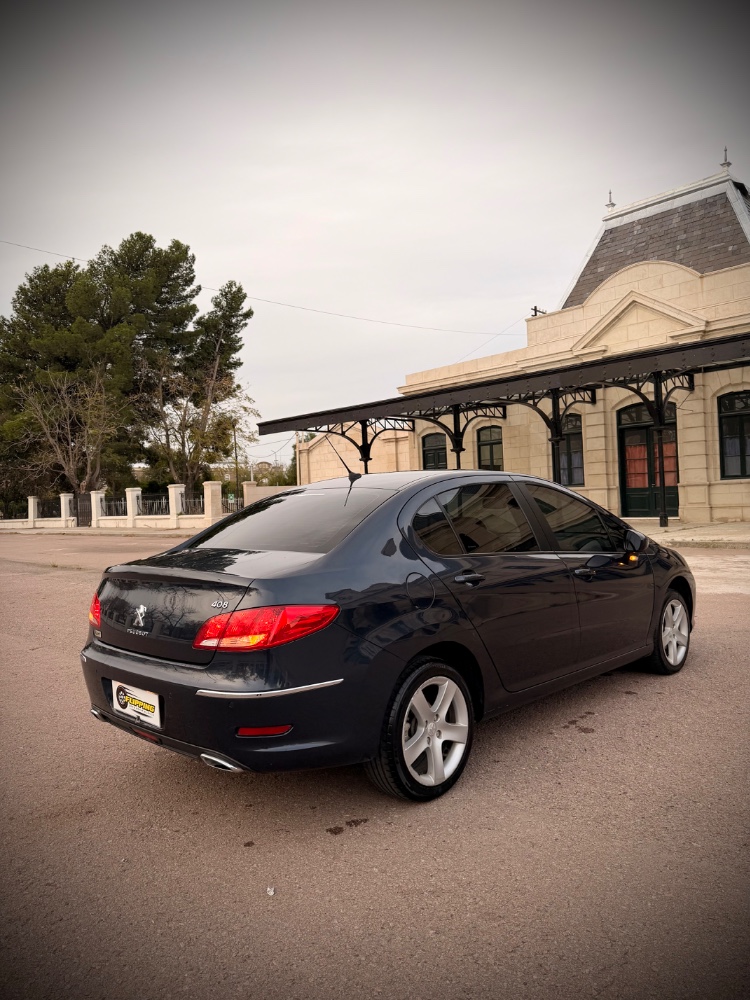 Peugeot 408 Allure — foto 8