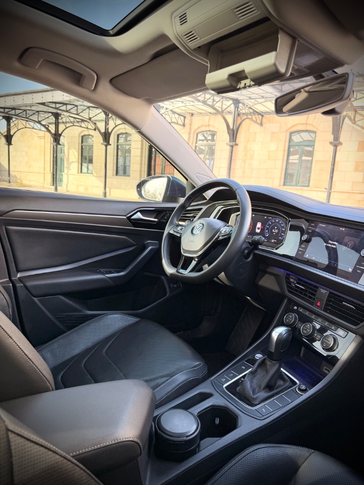 Volkswagen Vento 250 TSI — foto 4