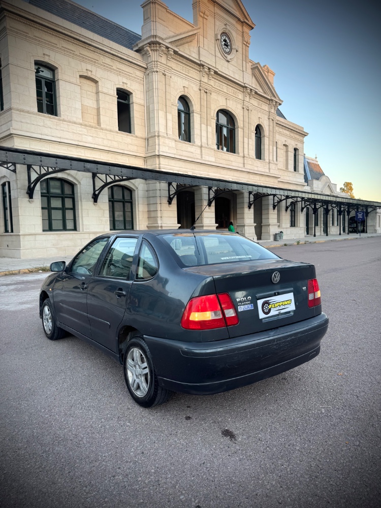 Volkswagen Polo — foto 8