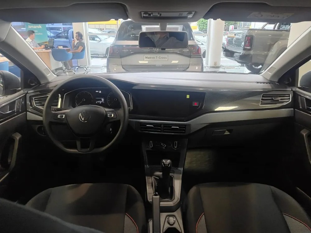 Volkswagen Polo Track — foto 2