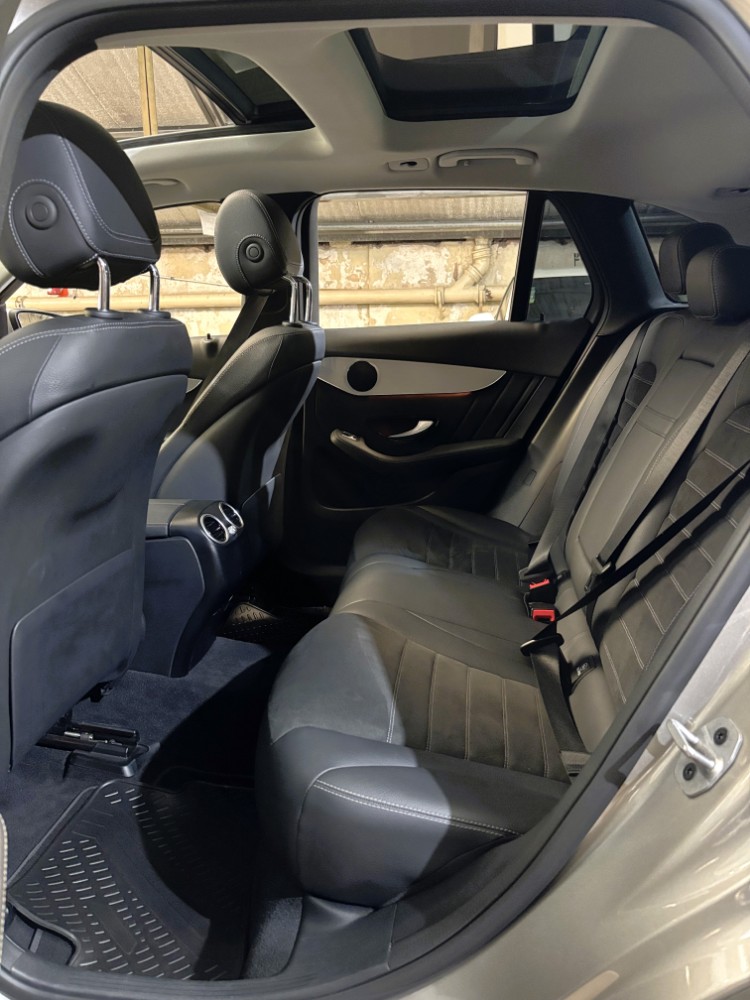 Mercedes-Benz GLC 300 Off-Road — foto 11