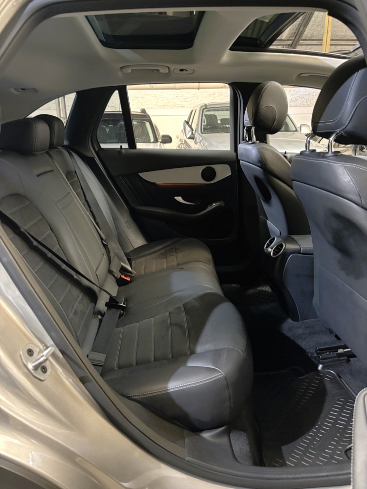 Mercedes-Benz GLC 300 Off-Road — foto 13