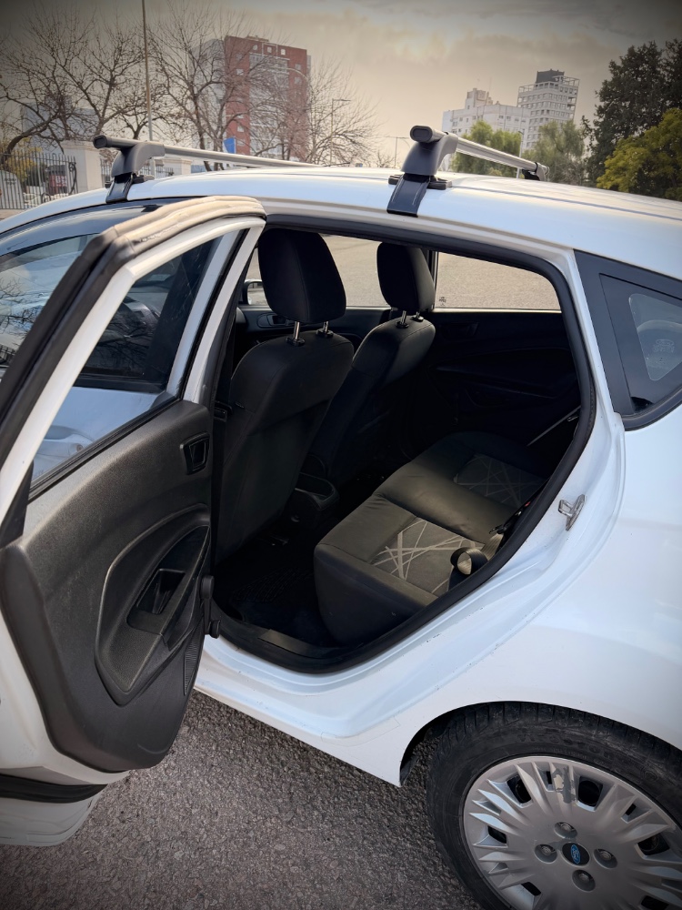 Ford Fiesta Kinetic — foto 4