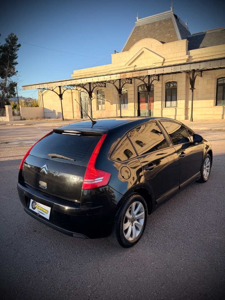 Citroën C4 — foto 9