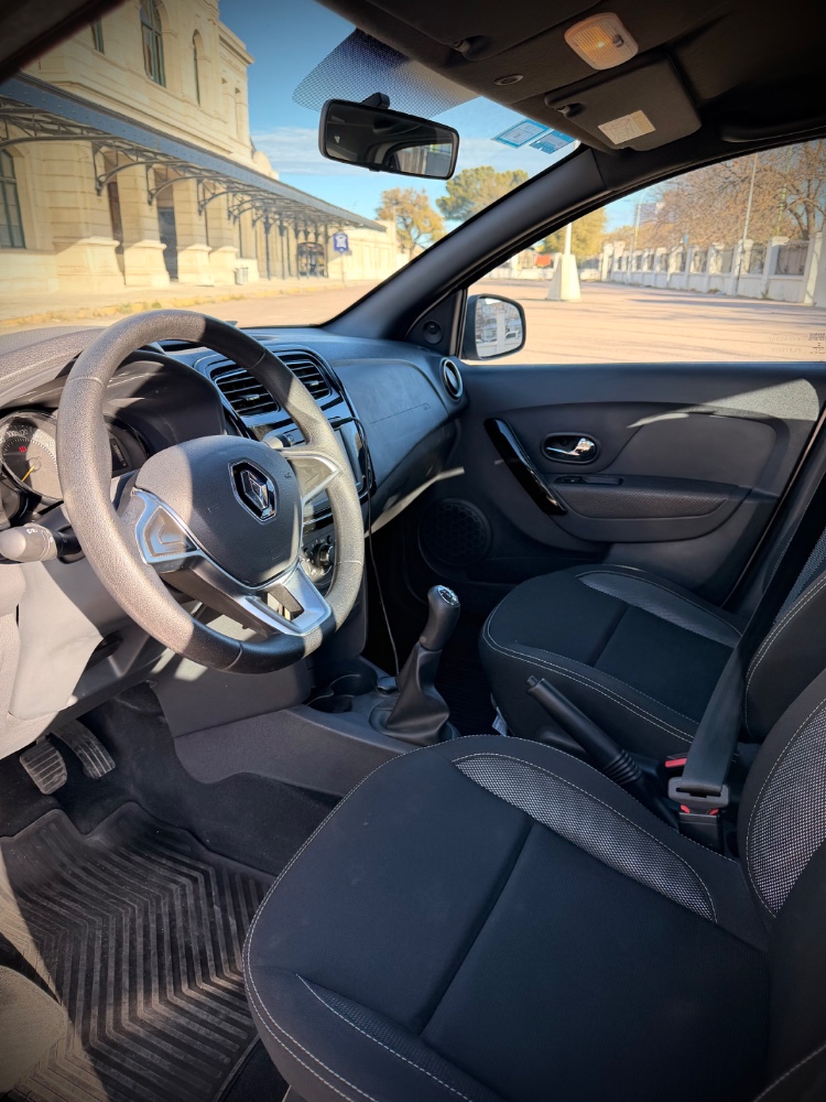 Renault Logan — foto 4