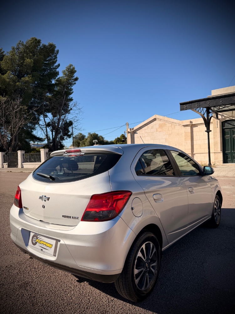 Chevrolet Ónix LTZ — foto 4