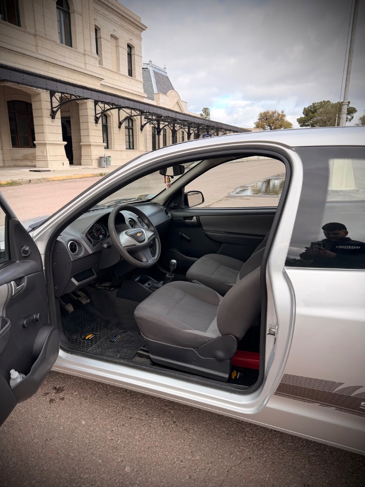 Chevrolet Celta Sprin — foto 5
