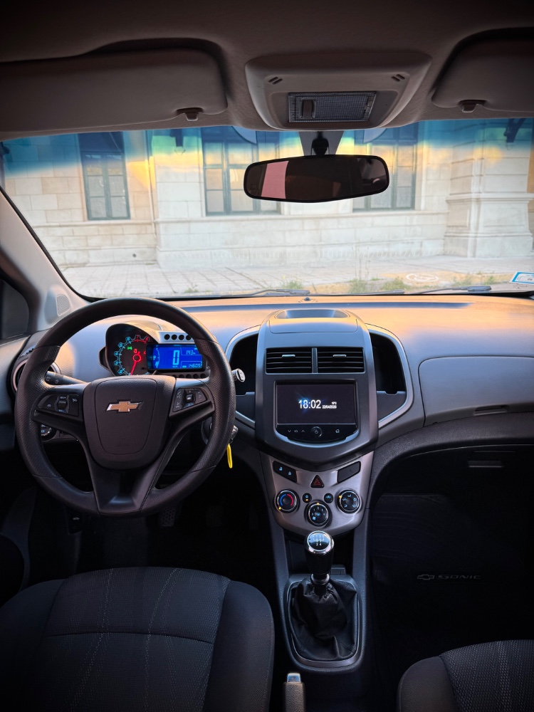 Chevrolet Sonic LT — foto 2