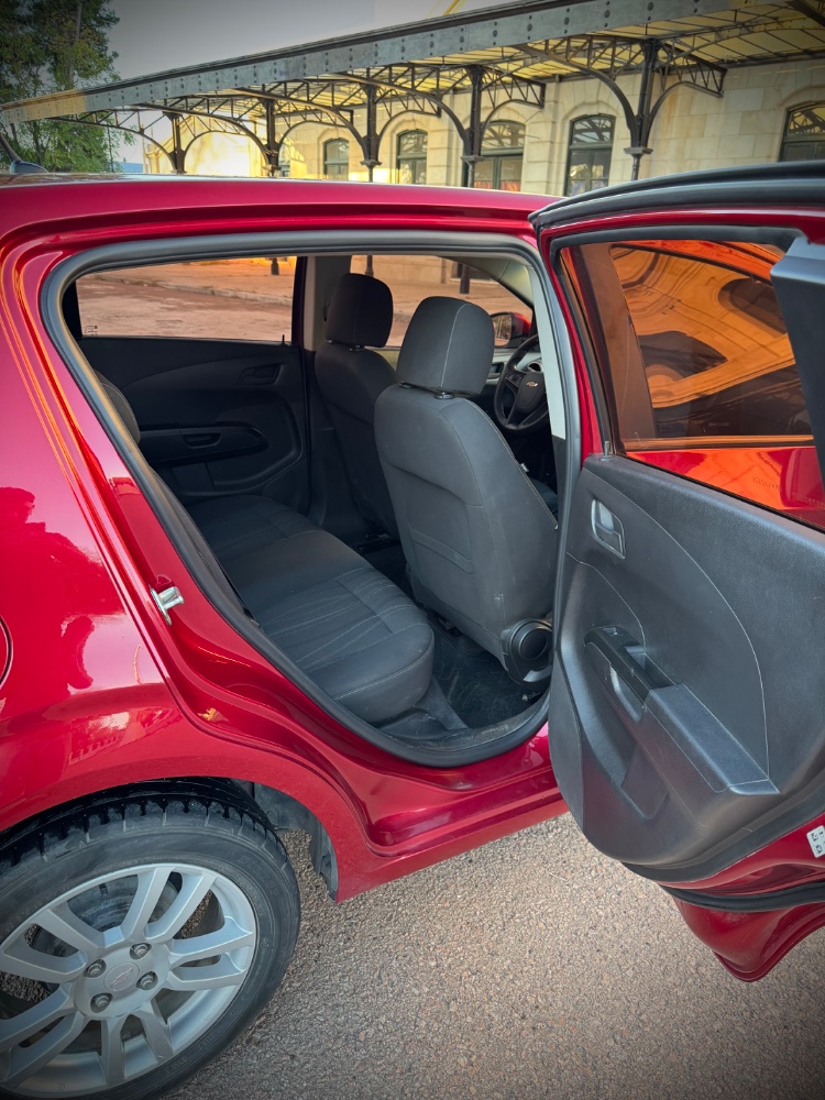 Chevrolet Sonic LT — foto 3