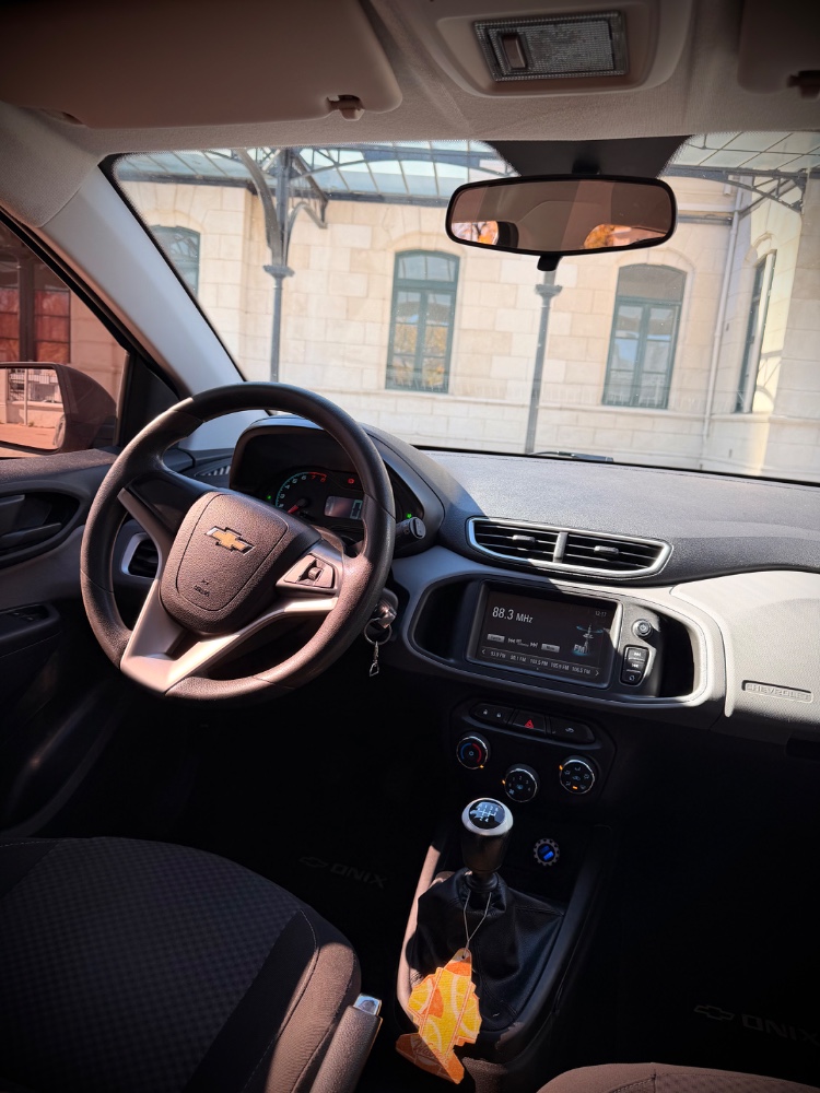Chevrolet Ónix LT LT — foto 3