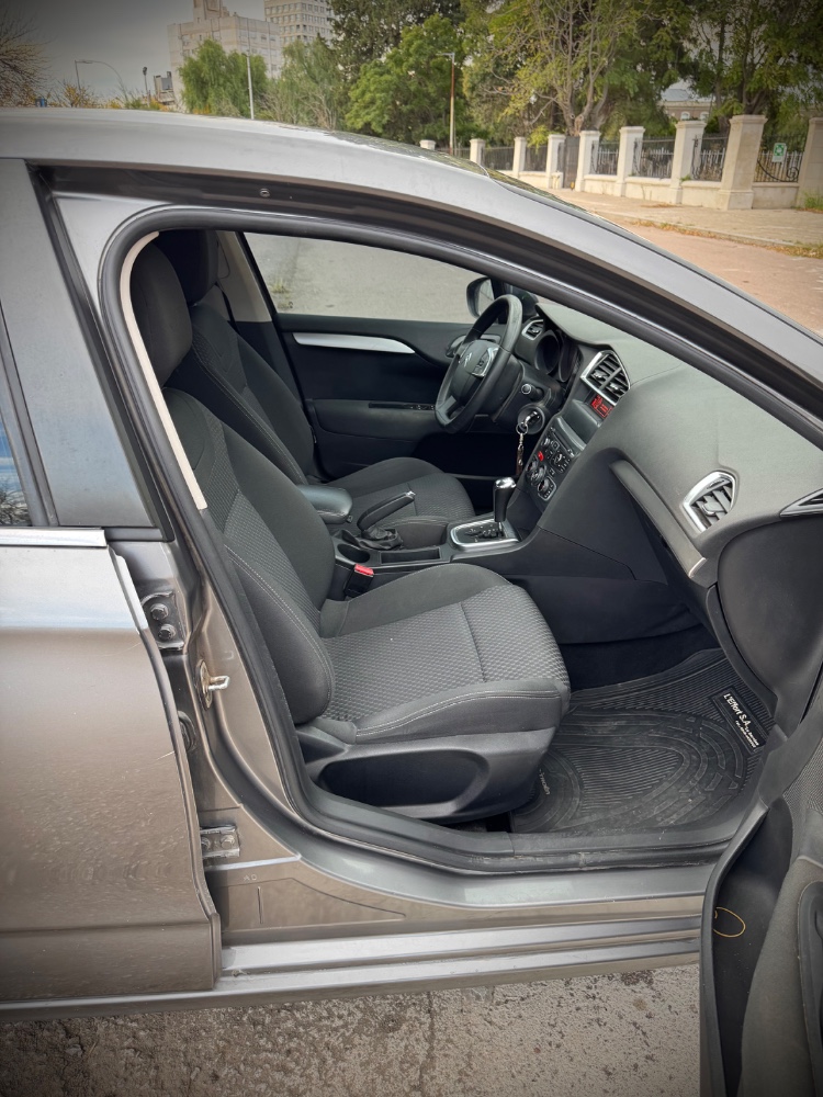 Citroën C4 Lounge — foto 4