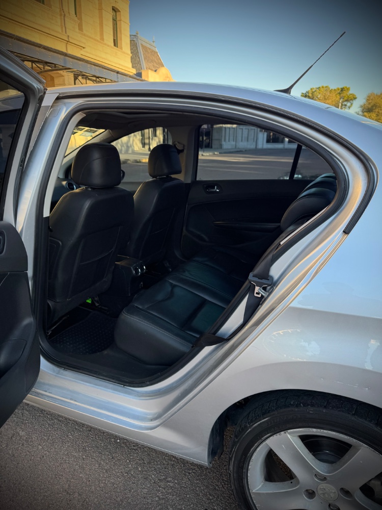 Peugeot 408 Allure — foto 2