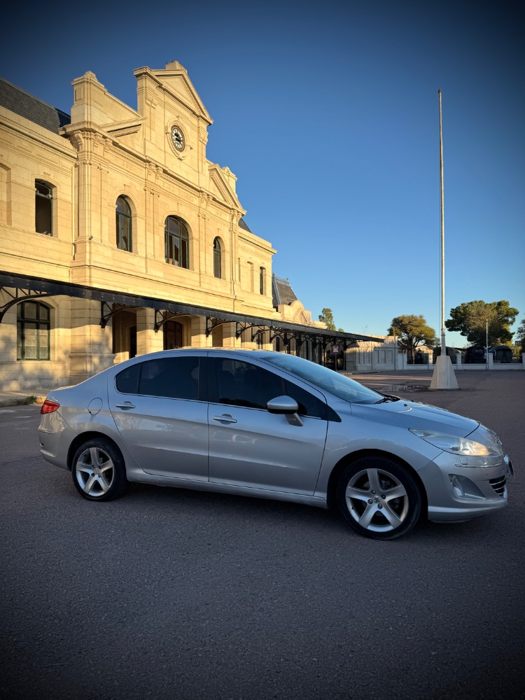 Peugeot 408 Allure — foto 5