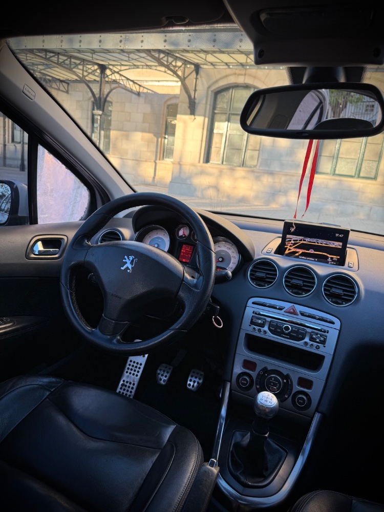 Peugeot 408 Allure — foto 6