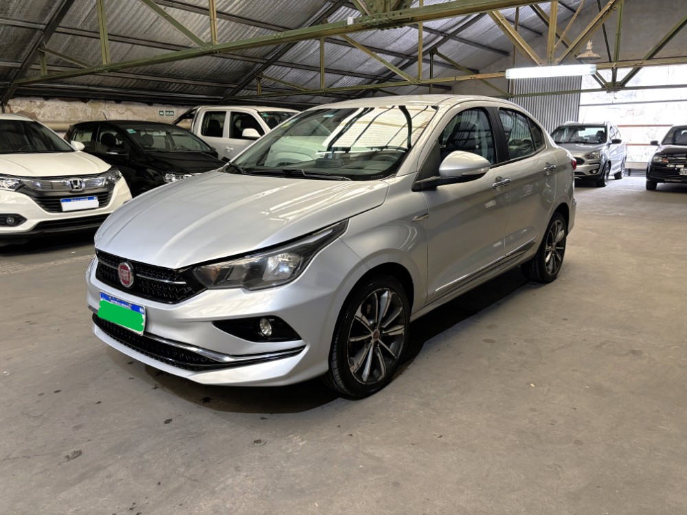 Fiat Cronos 1.8 Precision At