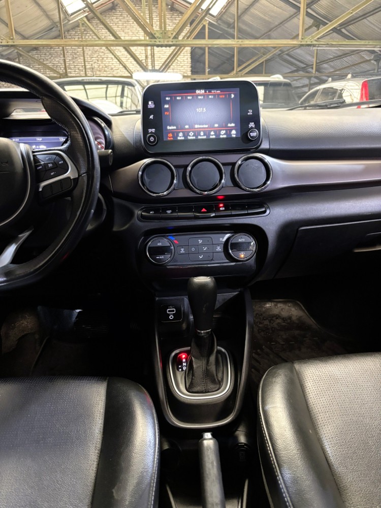 Fiat Cronos 1.8 Precision At — foto 9