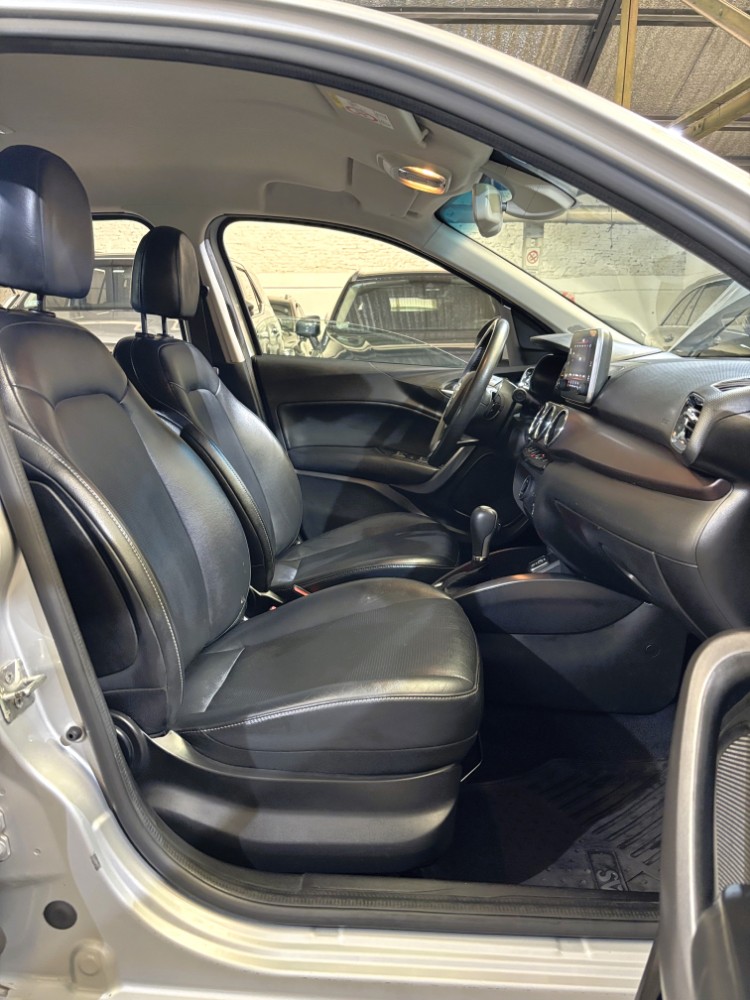 Fiat Cronos 1.8 Precision At — foto 14