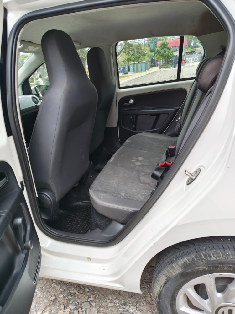 Volkswagen UP 1.0 HIGH — foto 6