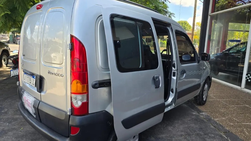 Renault KANGOO 1.6 CONFORT — foto 5