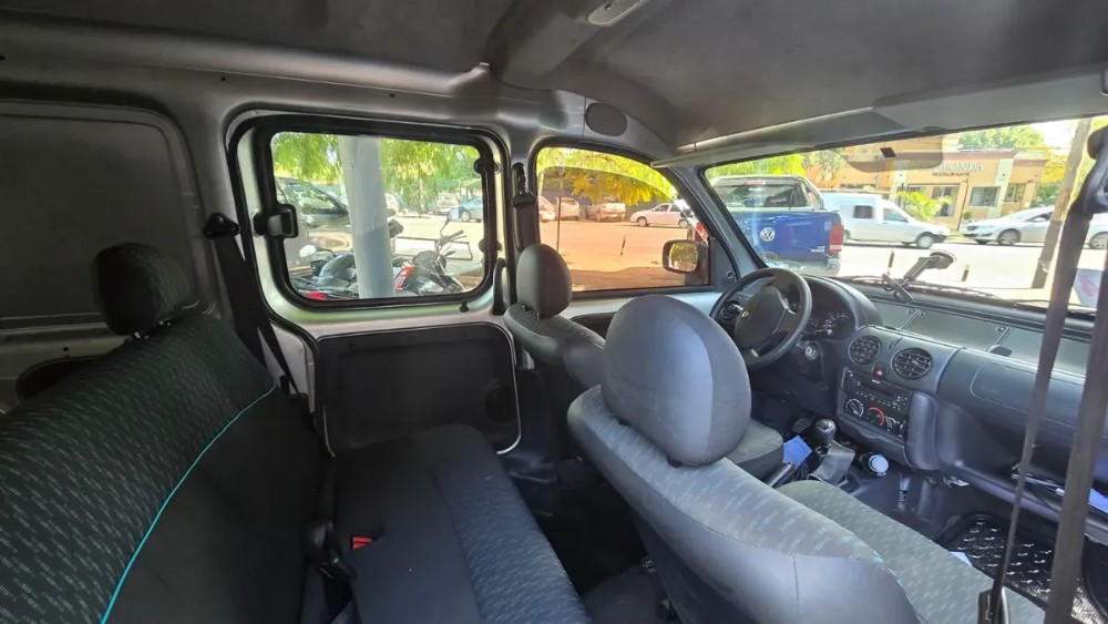 Renault KANGOO 1.6 CONFORT — foto 6