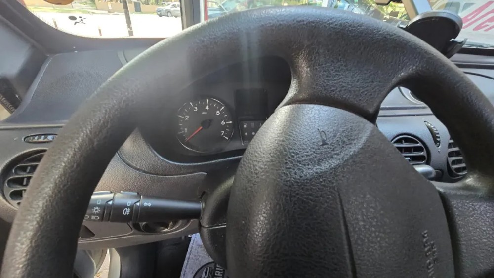 Renault KANGOO 1.6 CONFORT — foto 9