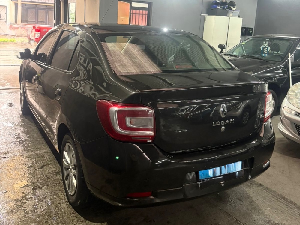 Renault Logan Authentique 1.6 c/ gnc — foto 3