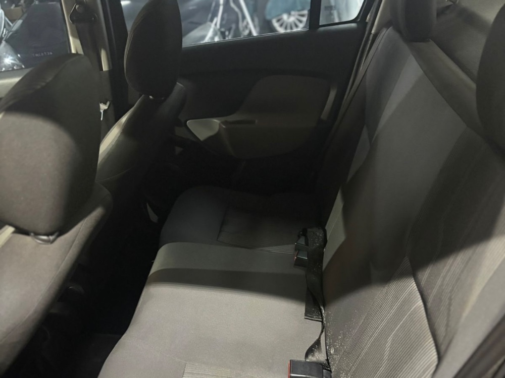 Renault Logan Authentique 1.6 c/ gnc — foto 8