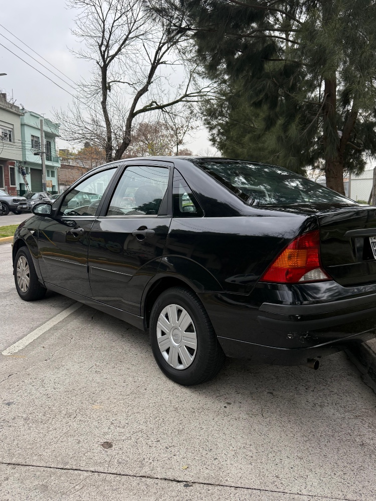 Ford Focus one ambiente 1.6 — foto 6