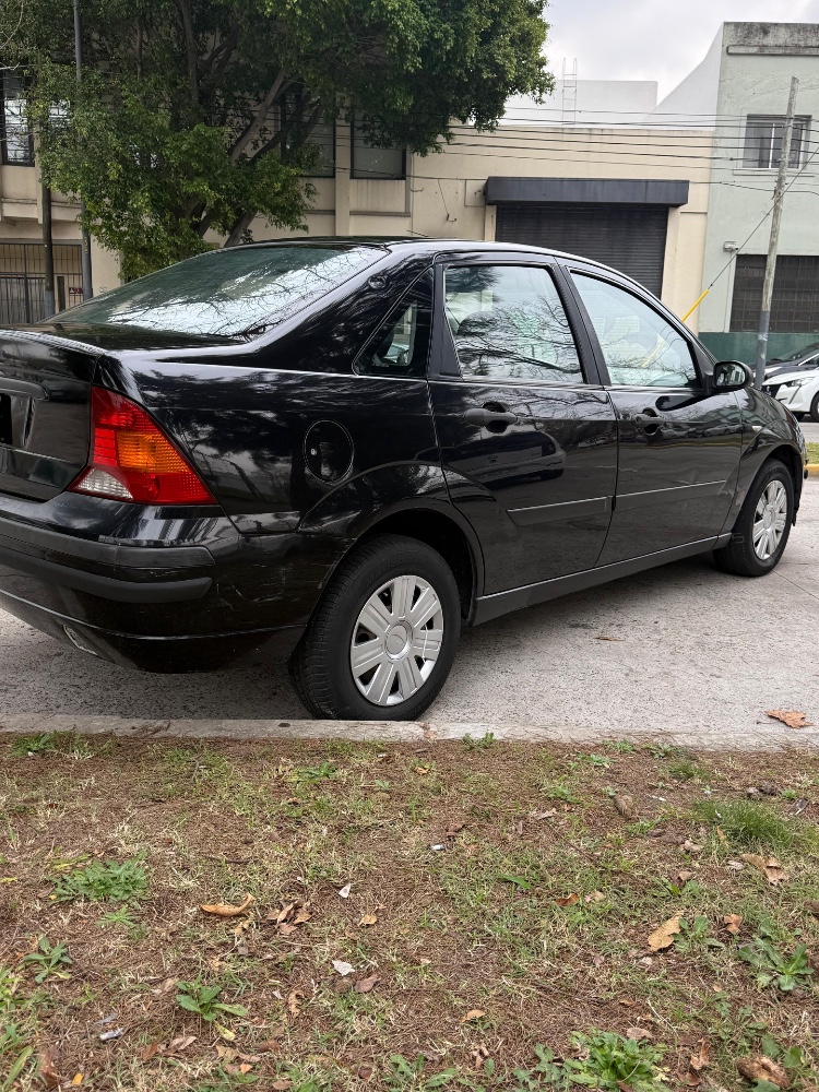 Ford Focus one ambiente 1.6 — foto 9