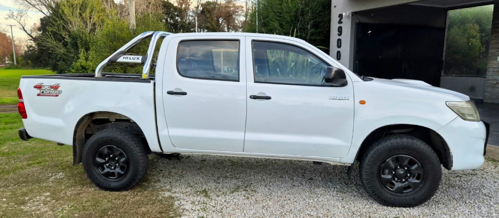 Toyota TOYOTA  HILUX DX 2013 4x4 — foto 5