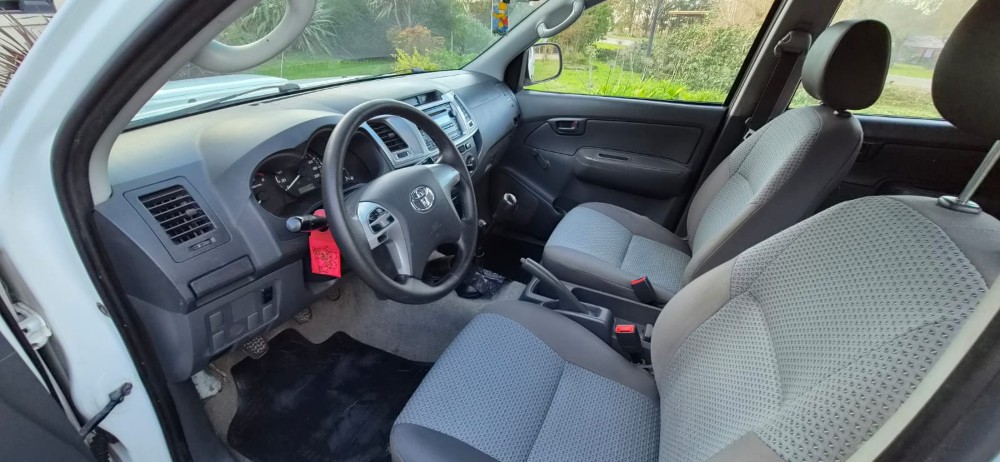 Toyota TOYOTA  HILUX DX 2013 4x4 — foto 7