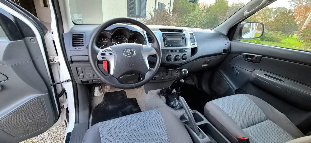 Toyota TOYOTA  HILUX DX 2013 4x4 — foto 8